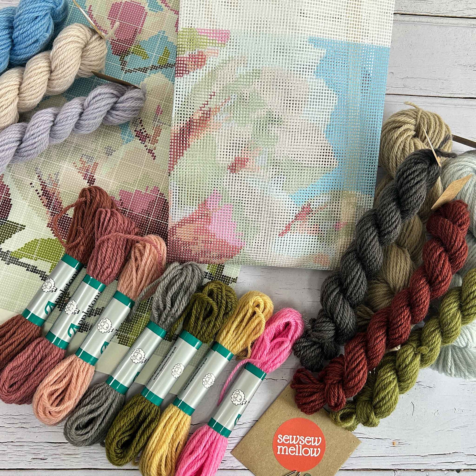 Magnolia Blooms Tapestry Kit_Kit Contents